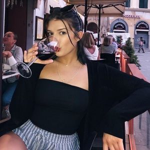 Meet your Posher, Chelsi